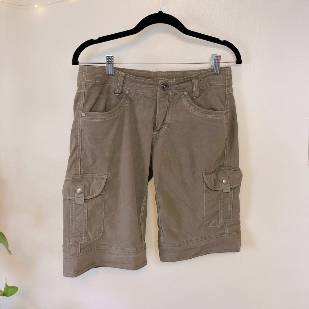 Kuhl size 6 free range pocket cargo hiking shorts